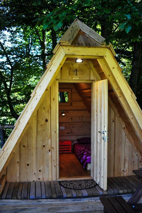 Glamping Village - Speleo Camp Logatec Esterno foto